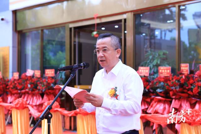 js金沙集团首席资本运营官，创兴银行董事李锋。 受访者供图